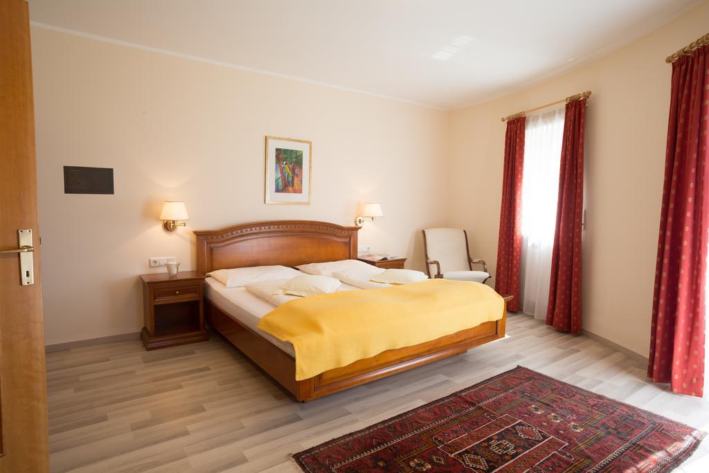 Residence Volkmar Postal / Burgstall Bagian luar foto